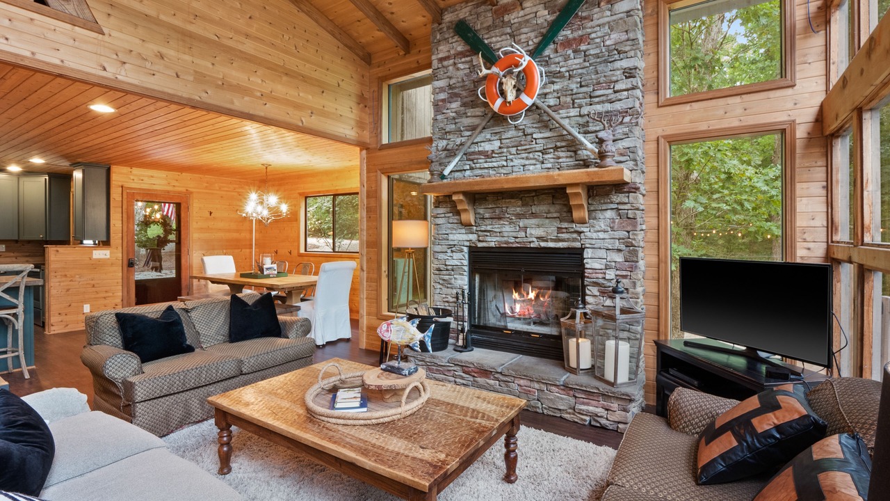 Photo of Livingroom in Innsbrook