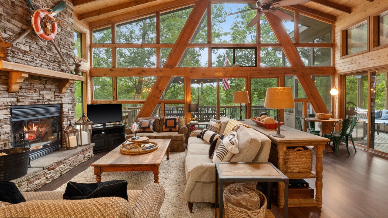 Photo of Livingroom in Innsbrook