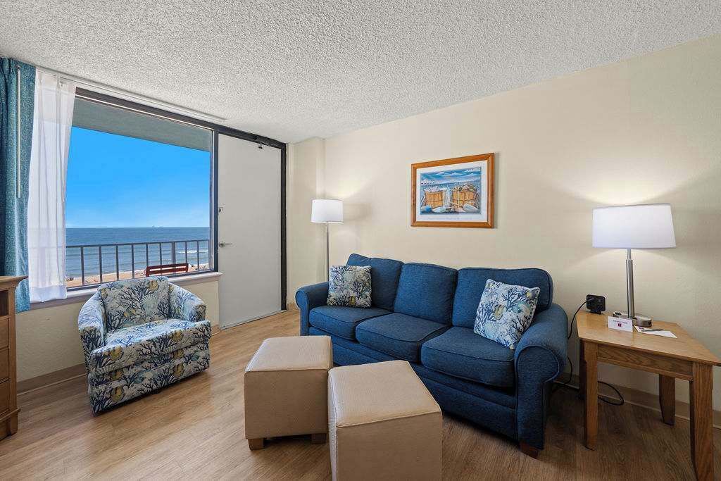 Photo of Livingroom in Northeast Virginia Beach