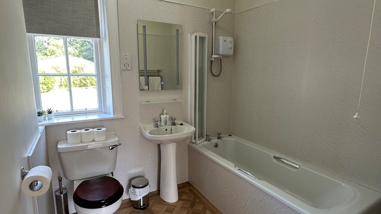 Photo of Bathroom in Maybole