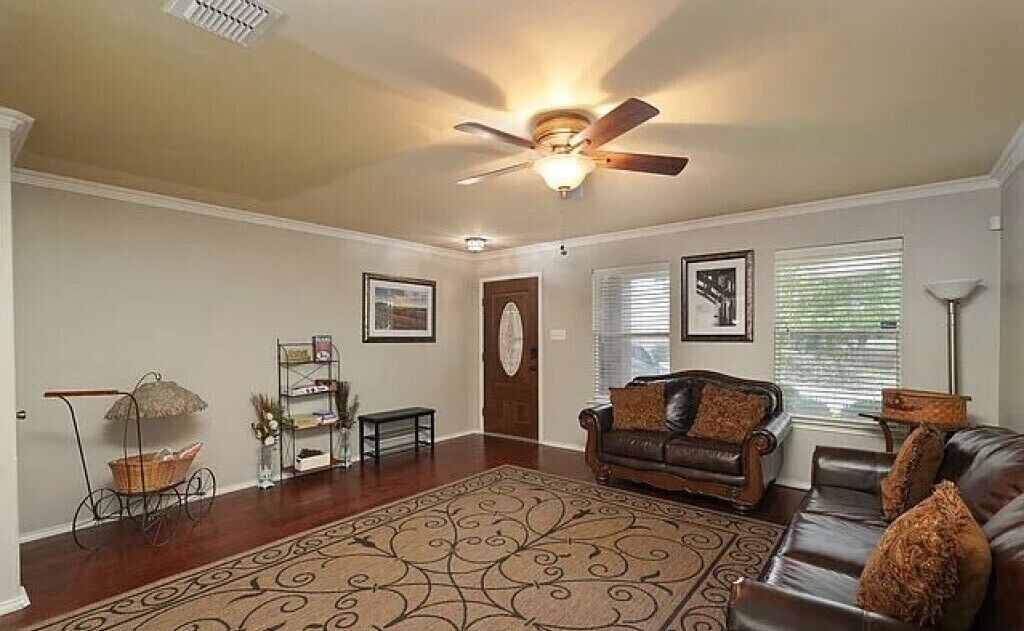 Photo of Livingroom in Southside