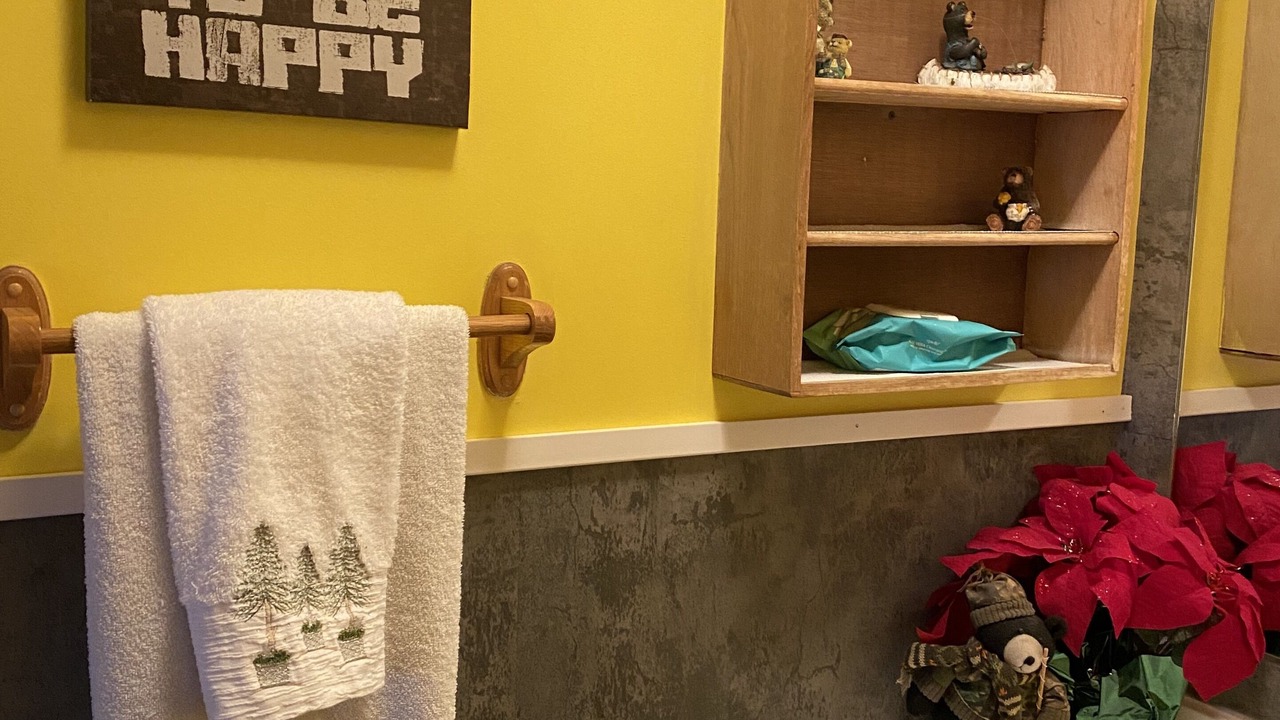 Photo of Bathroom in Omak