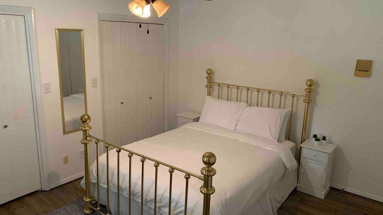 Photo of Bedroom in Culver