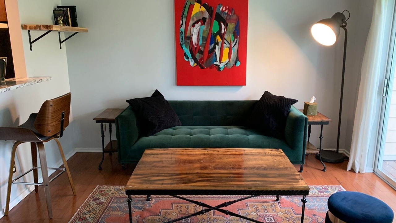 Photo of Livingroom in North Capitol