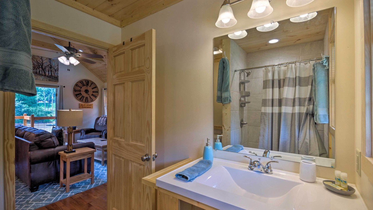 Photo of Bathroom in Cherokee
