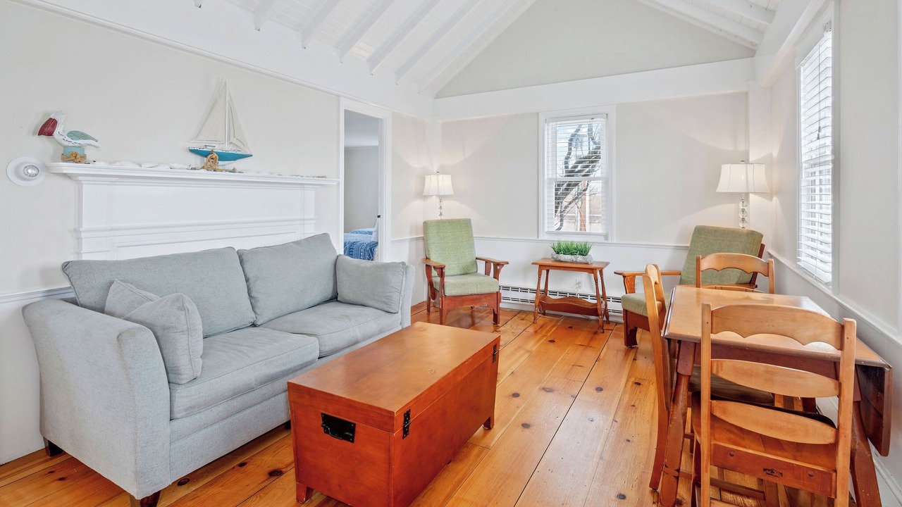 Photo of Livingroom in North Truro