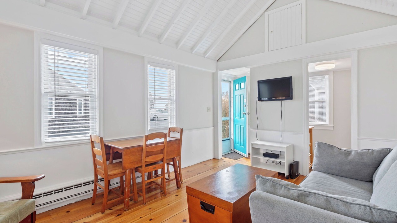 Photo of Livingroom in North Truro