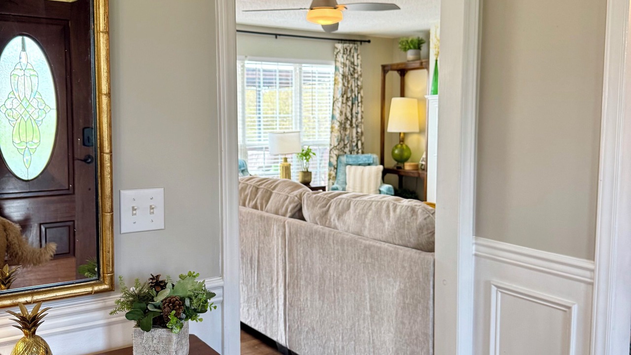 Photo of Livingroom in Bluff City