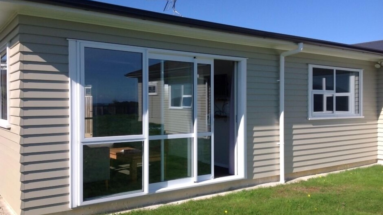 Photo of Others in Raglan