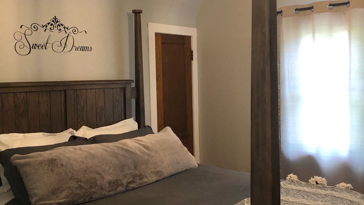 Photo of Bedroom in Berrien Springs