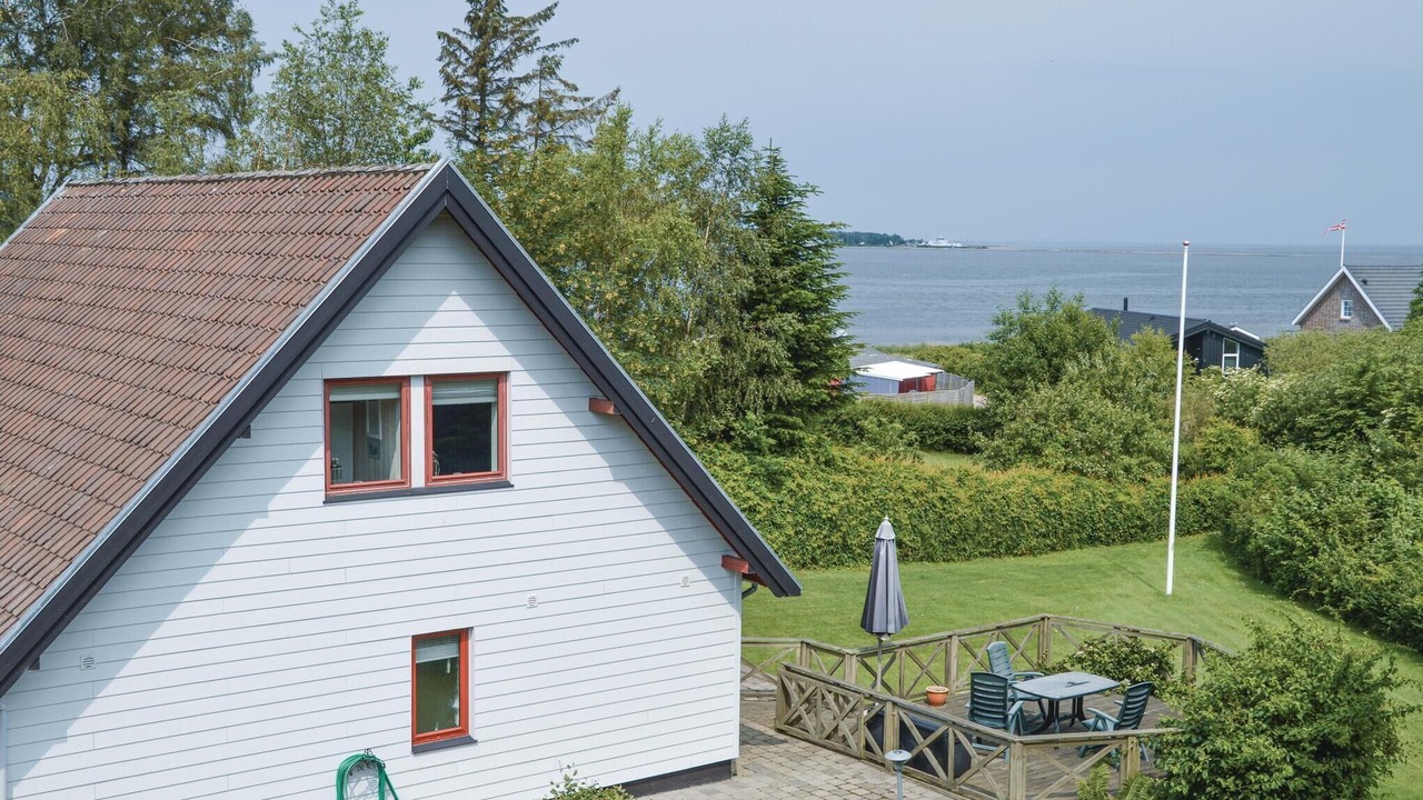 Photo of Others in Hvalpsund