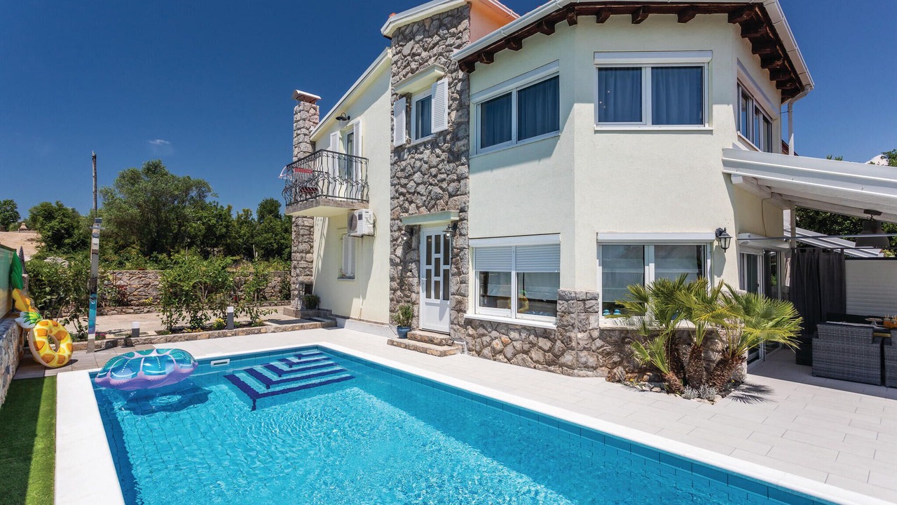 Photo of Outdoor in Kornic
