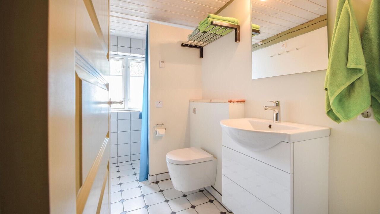 Photo of Bathroom in Helberskov