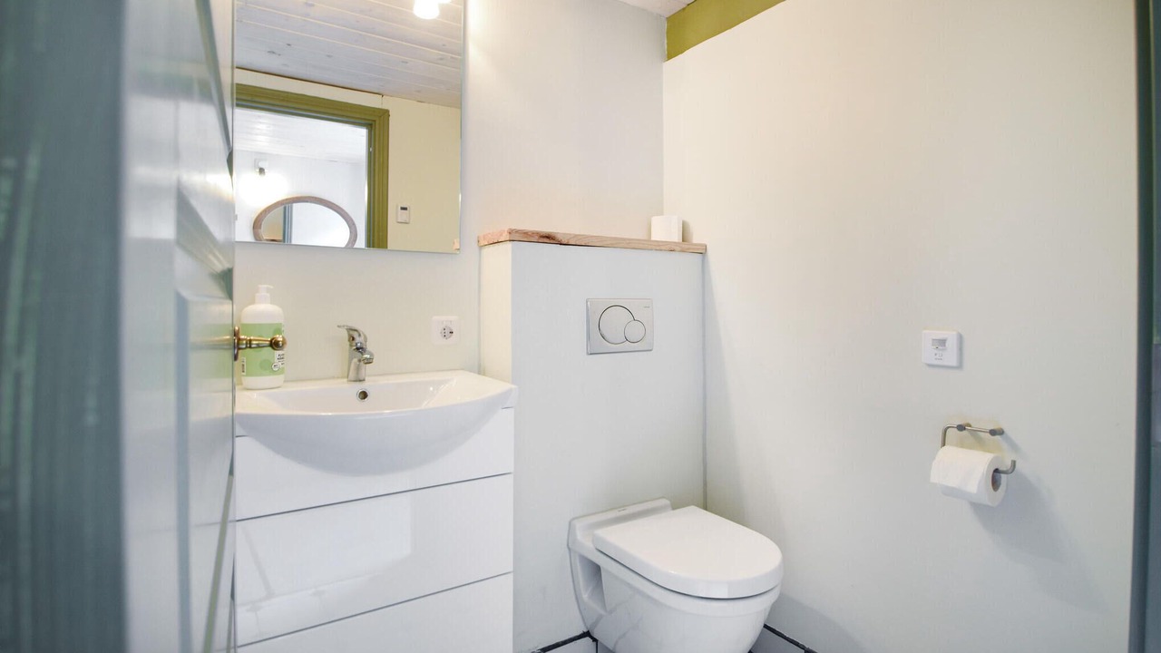 Photo of Bathroom in Helberskov