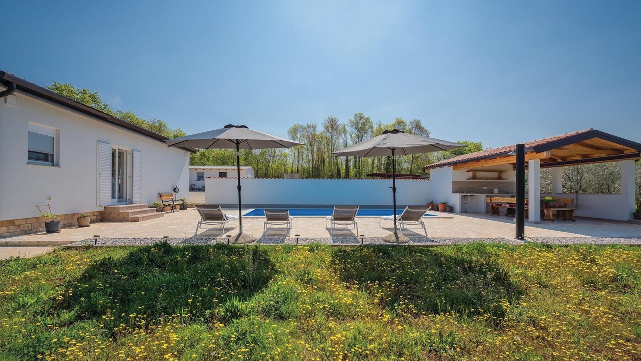 Photo of Outdoor in Kastel