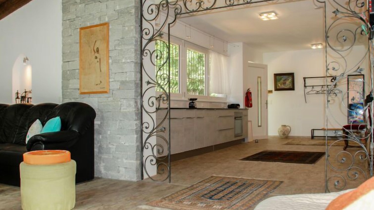 Photo of Livingroom in Negrentino