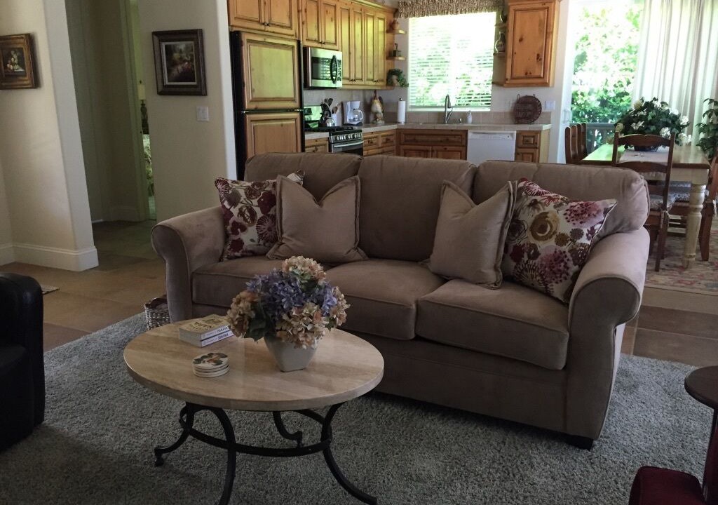 Photo of Livingroom in Napa