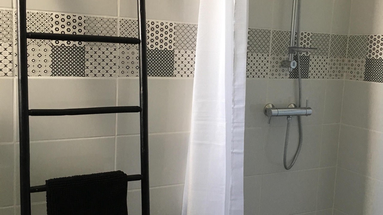 Photo of Bathroom in Boutenac