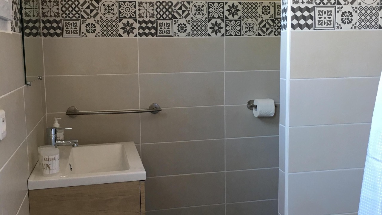 Photo of Bathroom in Boutenac
