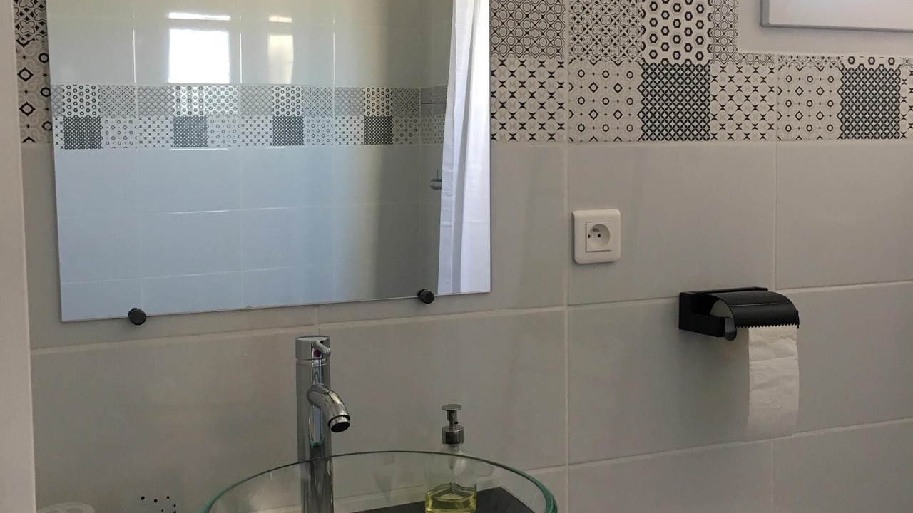 Photo of Bathroom in Boutenac