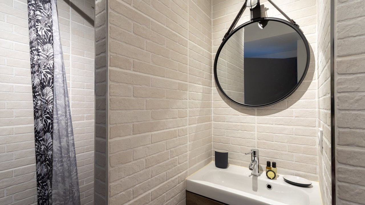 Photo of Bathroom in 3rd Arrondissement