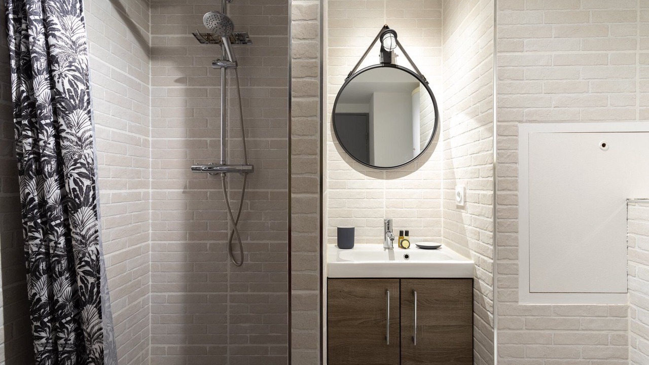 Photo of Bathroom in 3rd Arrondissement