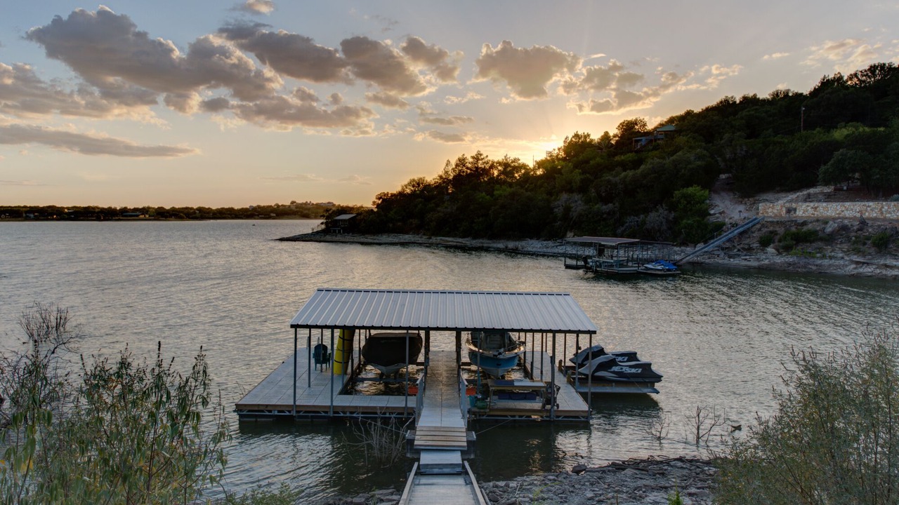 Photo of Others in Burnet