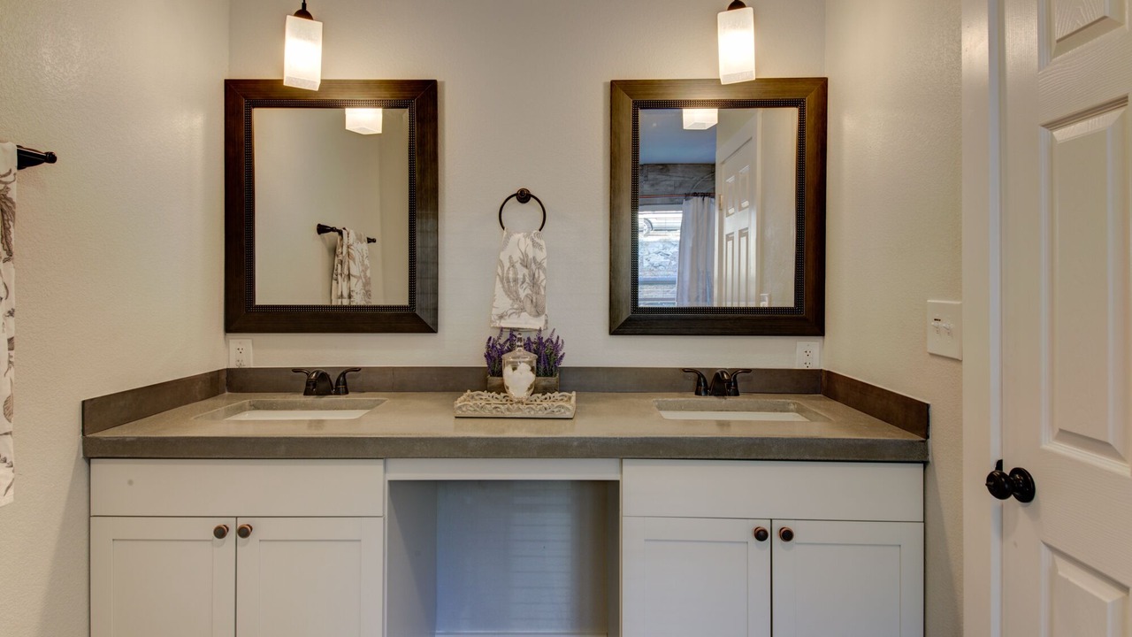 Photo of Bathroom in Burnet