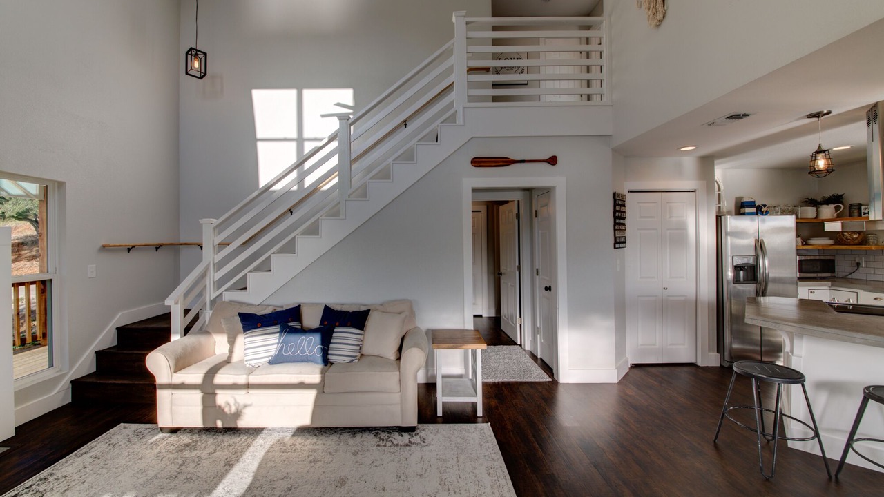 Photo of Livingroom in Burnet
