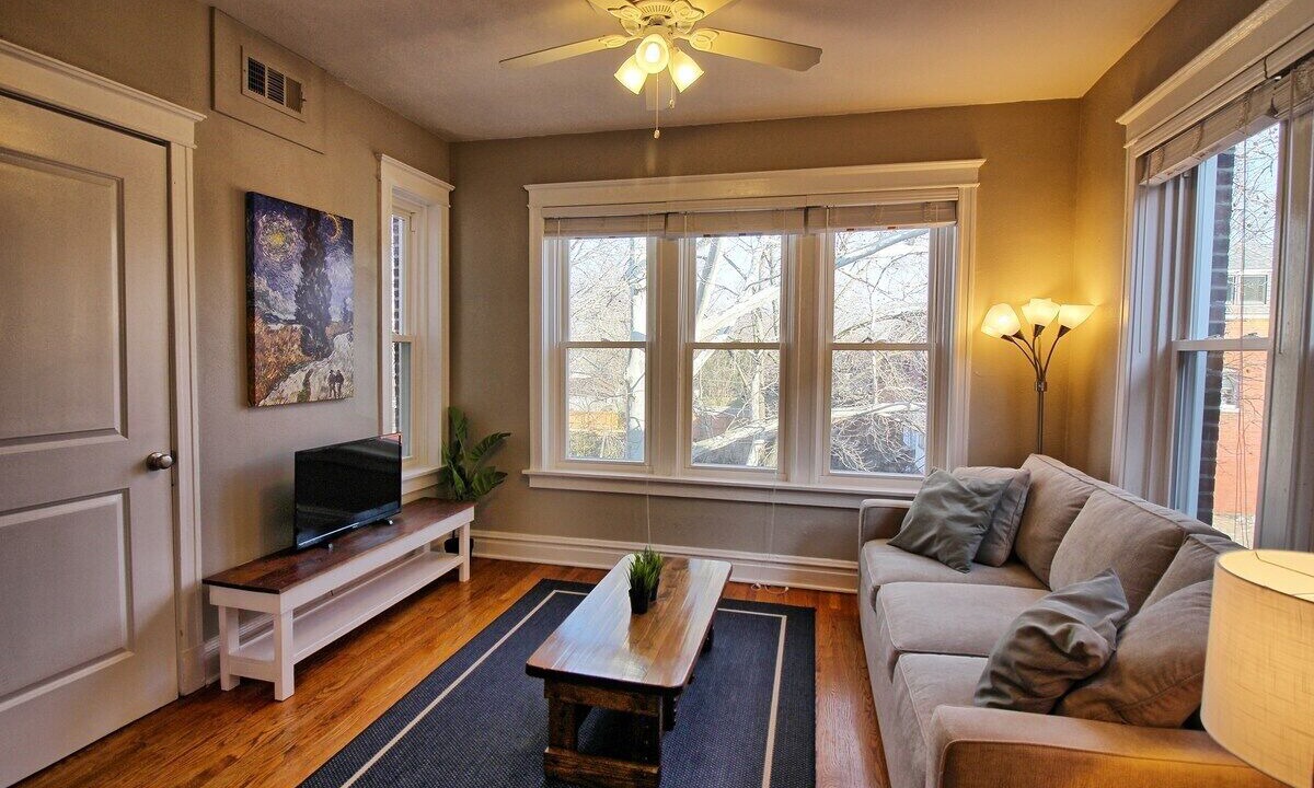 Photo of Livingroom in Tower Grove South