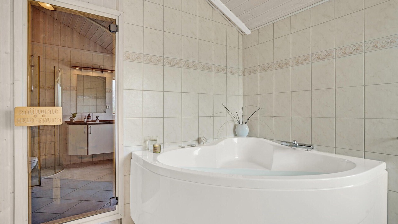 Photo of Bathroom in Krejbjerg