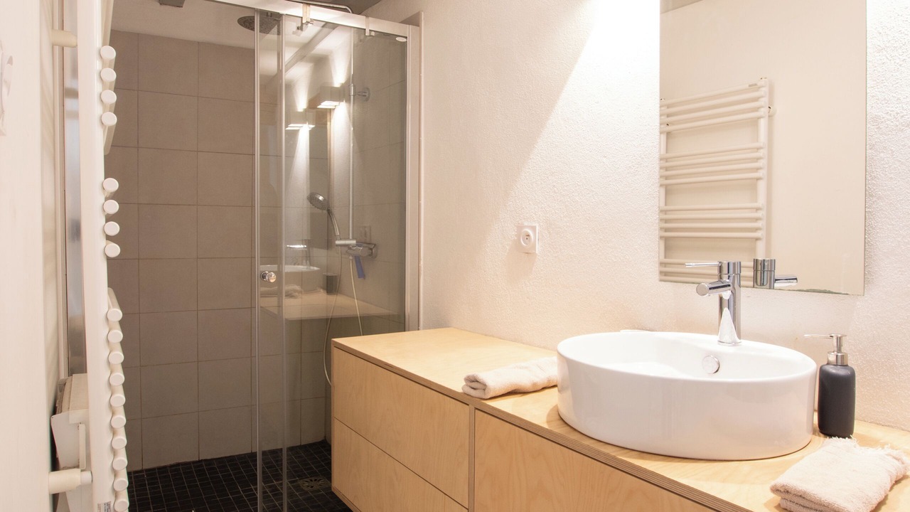 Photo of Bathroom in Arles City Centre