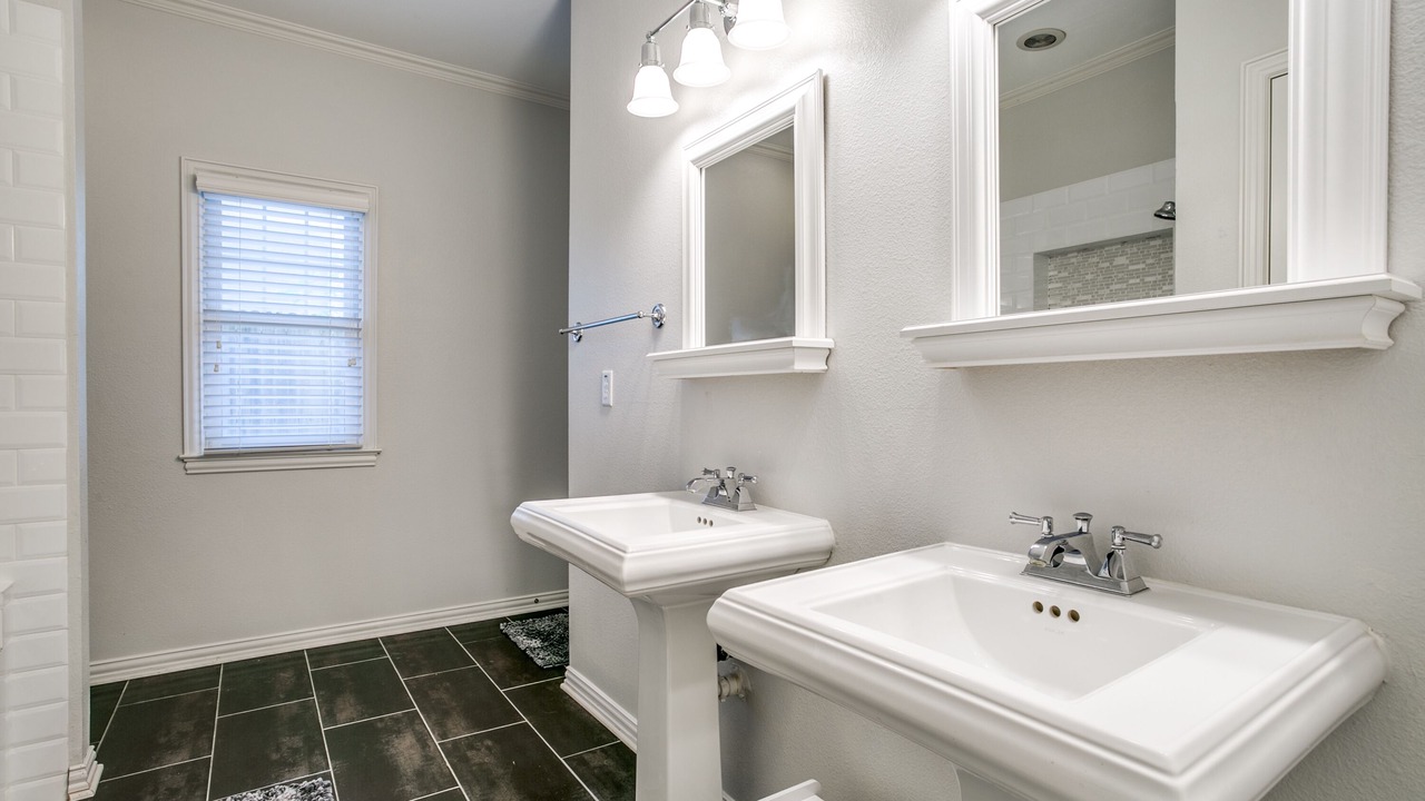 Photo of Bathroom in Historic Downtown Grapevine