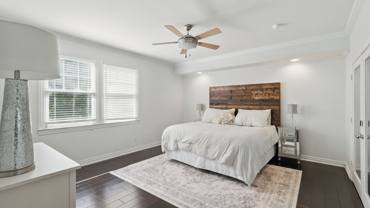 Photo of Bedroom in Historic Downtown Grapevine