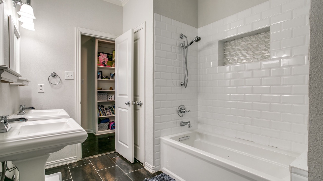 Photo of Bathroom in Historic Downtown Grapevine