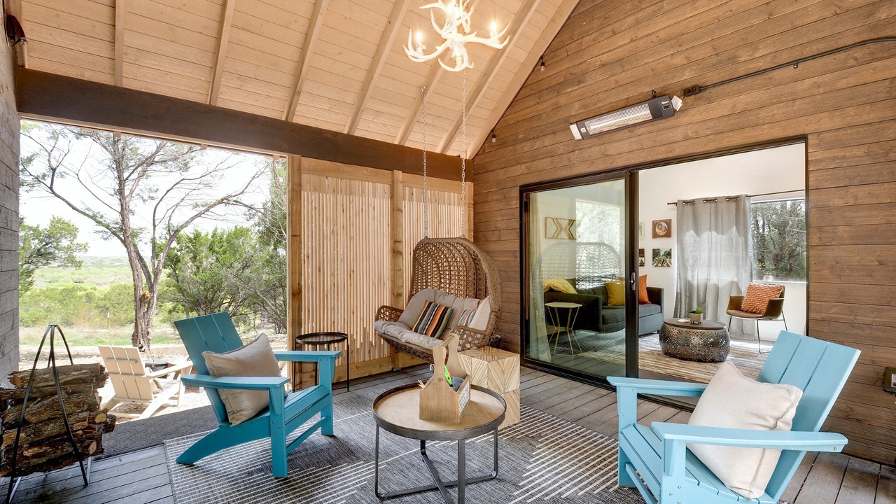 Photo of Livingroom in Dripping Springs