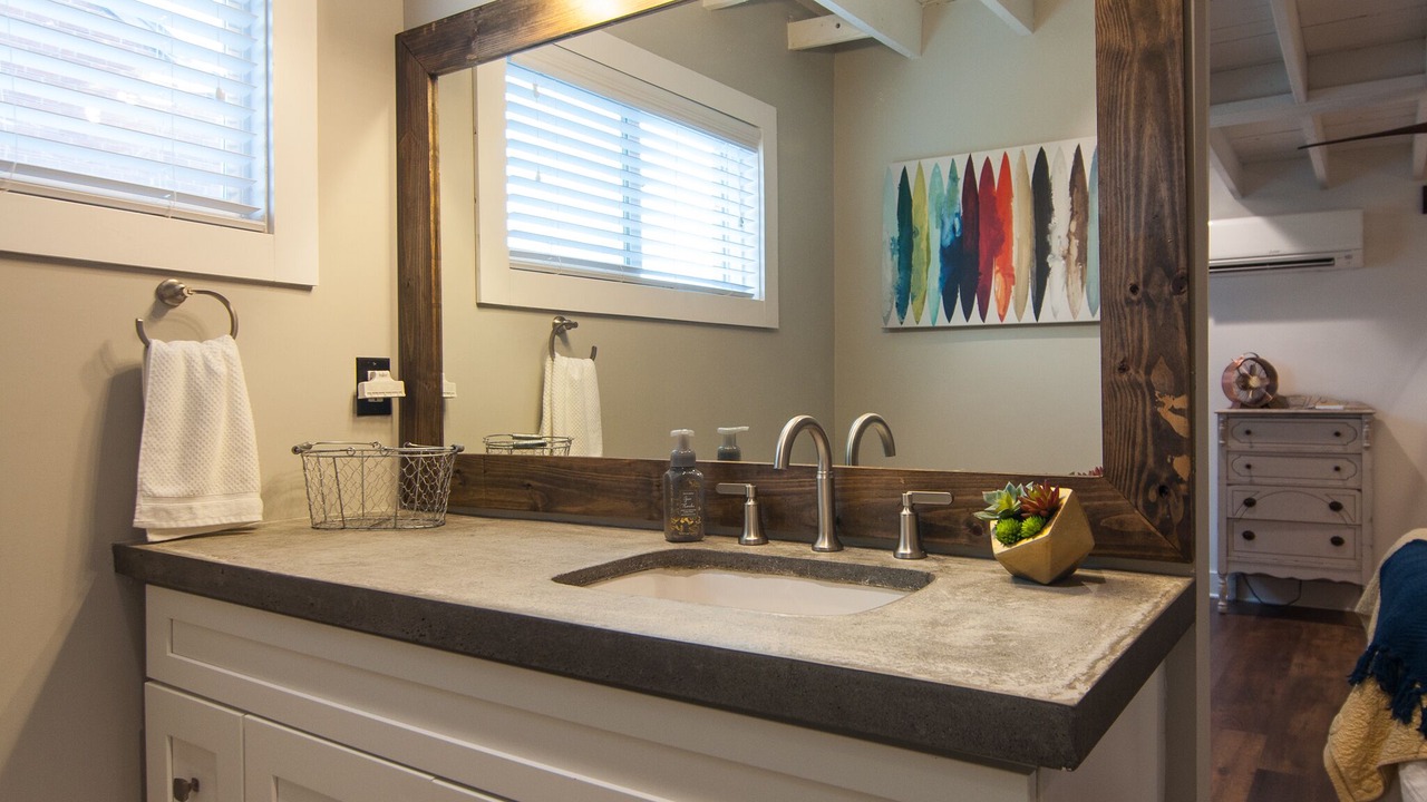 Photo of Bathroom in Merry Oaks