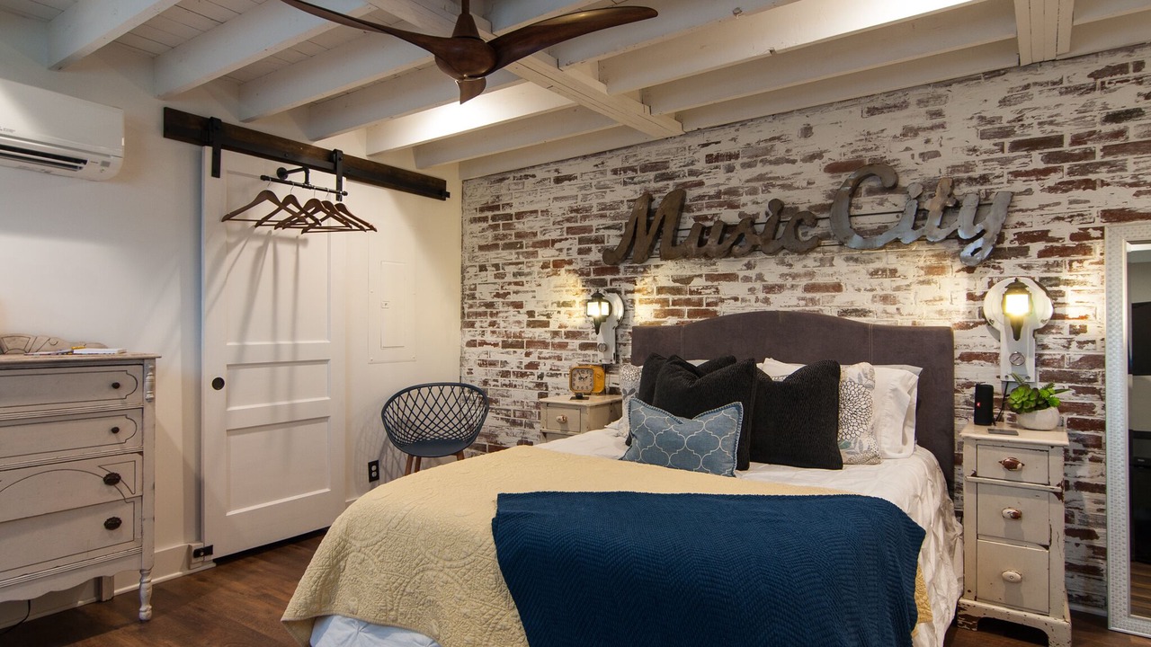 Photo of Bedroom in Merry Oaks