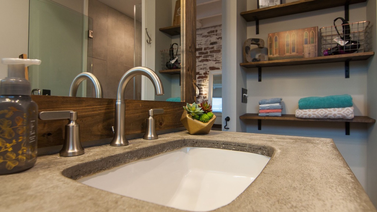 Photo of Bathroom in Merry Oaks