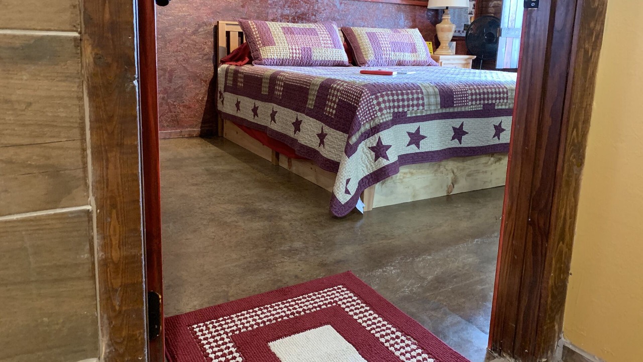 Photo of Bedroom in Cache