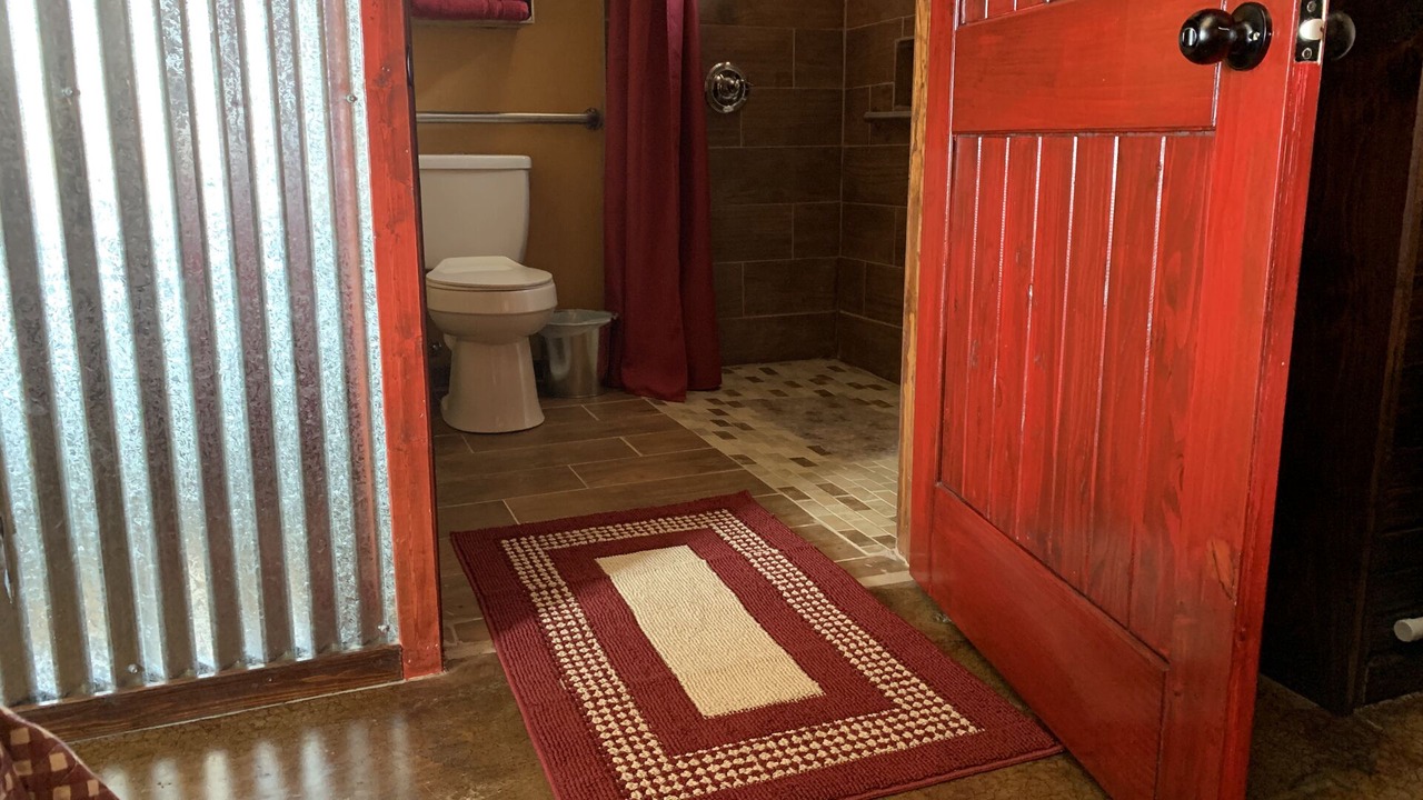 Photo of Bathroom in Cache