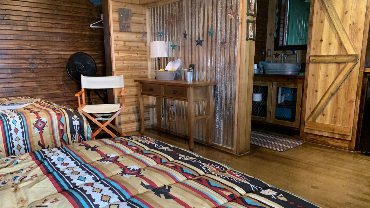 Photo of Bedroom in Cache