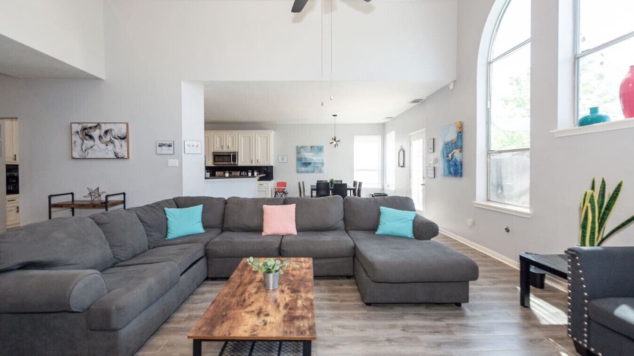 Photo of Livingroom in Barker