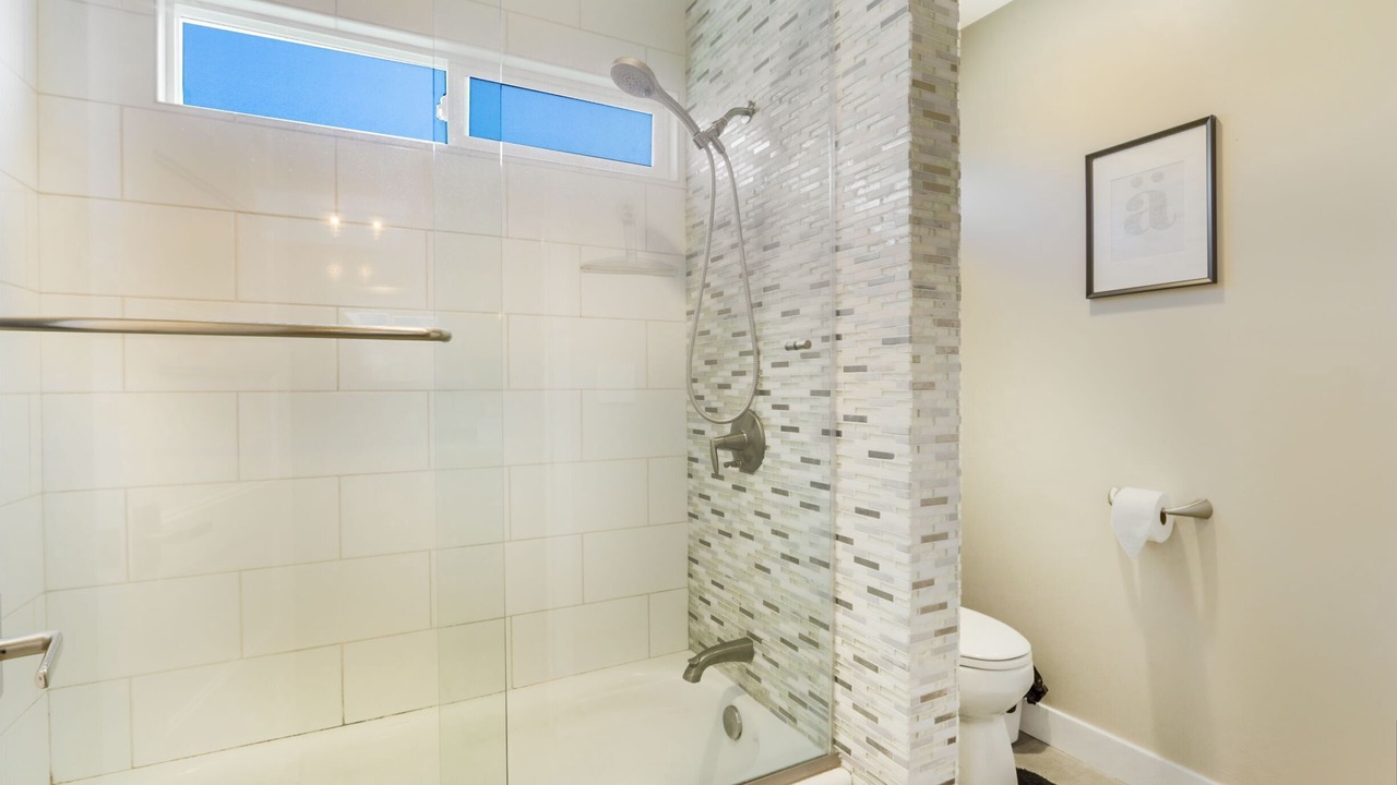 Photo of Bathroom in Westside Costa Mesa