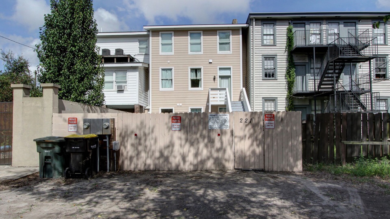 Photo of Outdoor in Savannah Victorian District