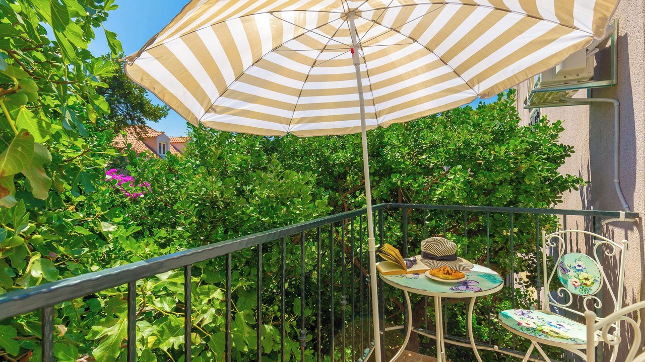 Photo of Outdoor in Pile