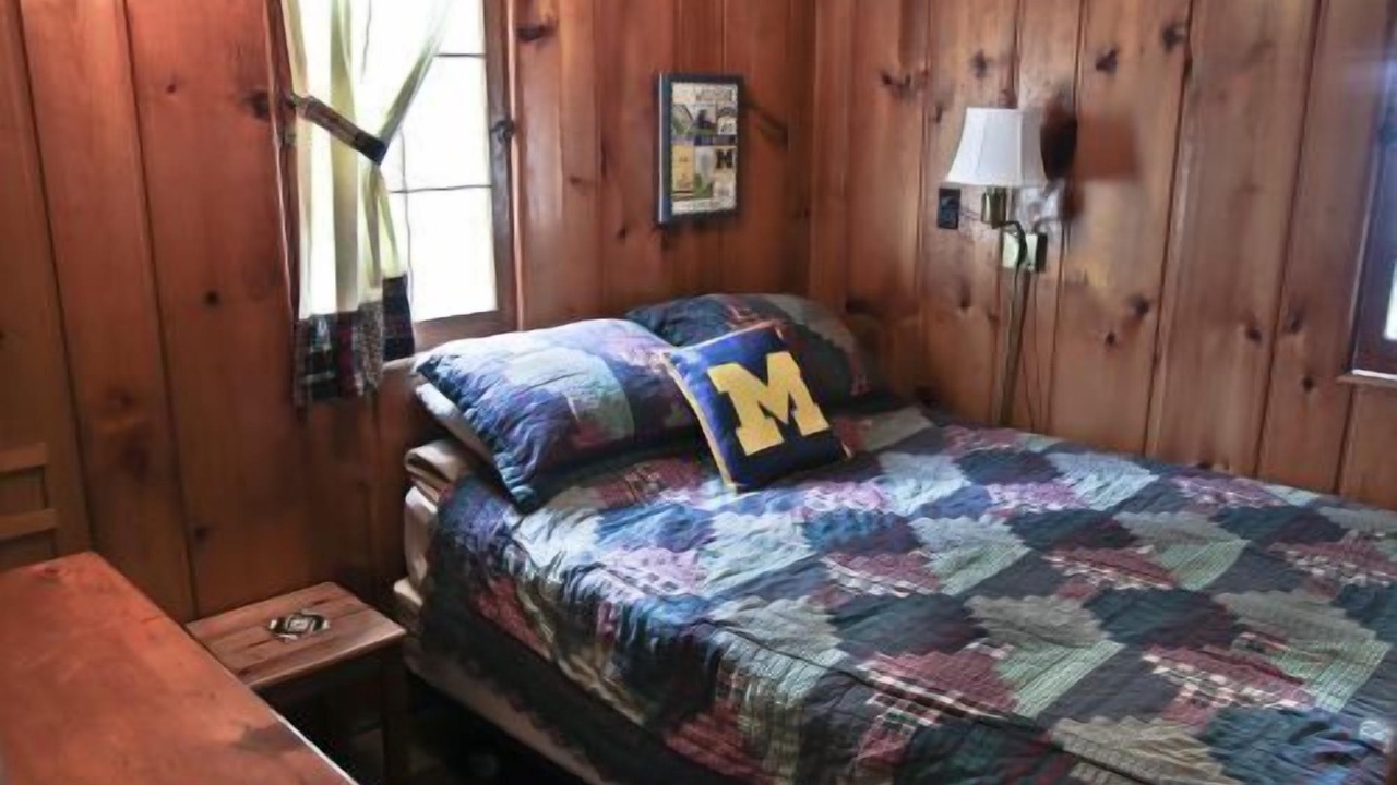 Photo of Bedroom in Carp Lake