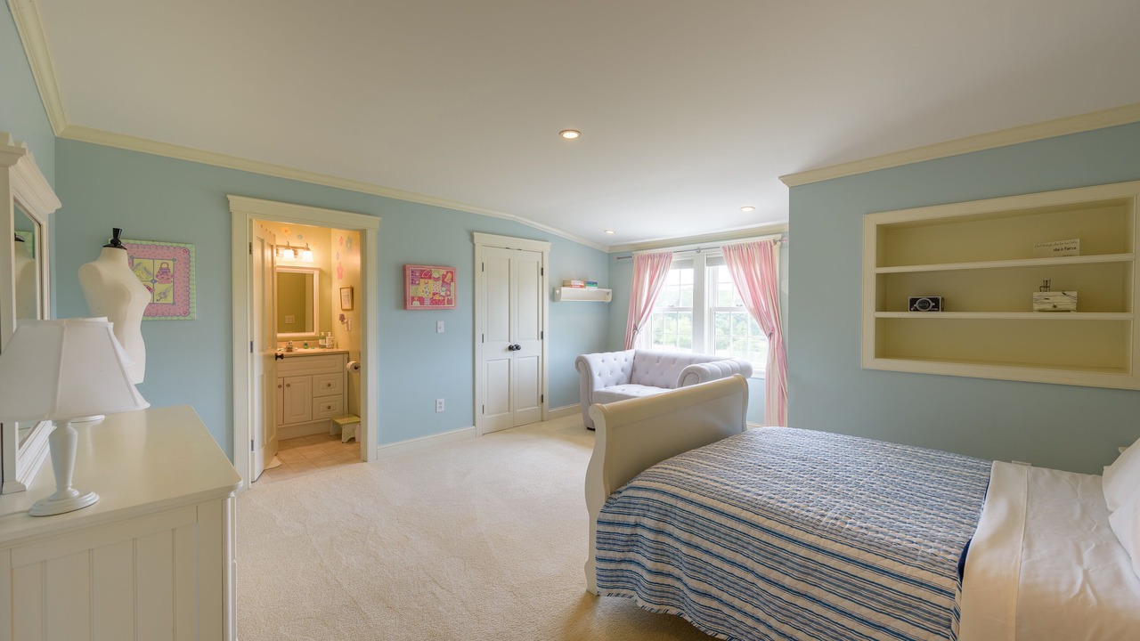 Photo of Bedroom in Vineyard Haven