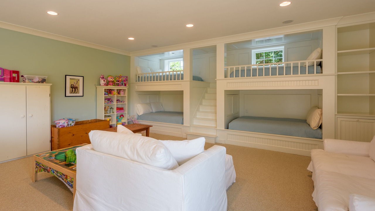 Photo of Bedroom in Vineyard Haven
