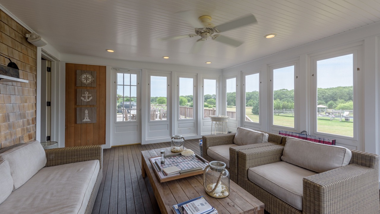 Photo of Livingroom in Vineyard Haven